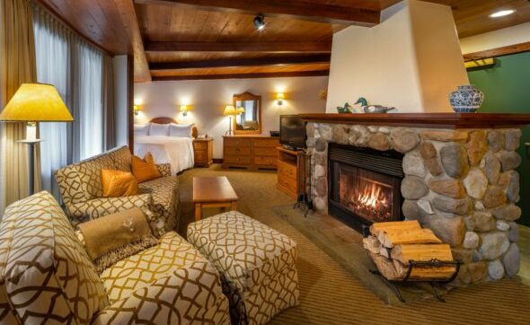 Lake Louise dining